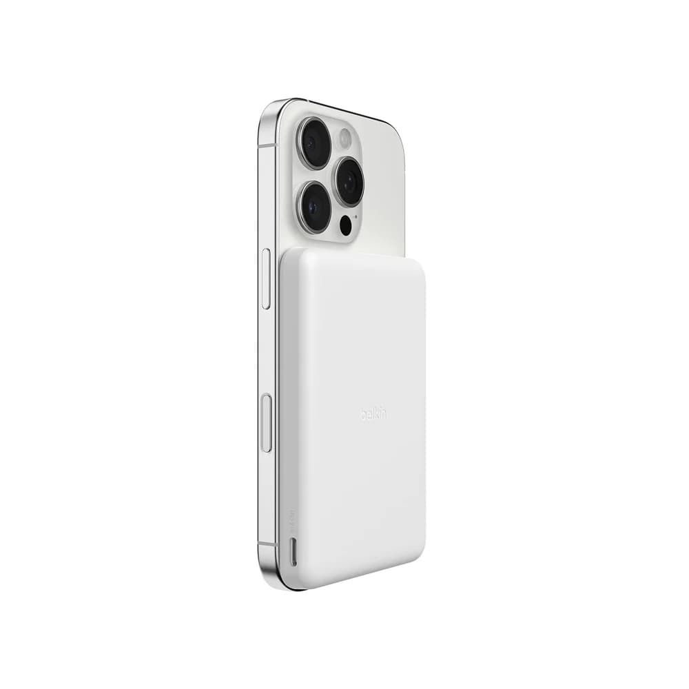 Belkin BoostCharge Schlanke magnetische Powerbank 5K weiß