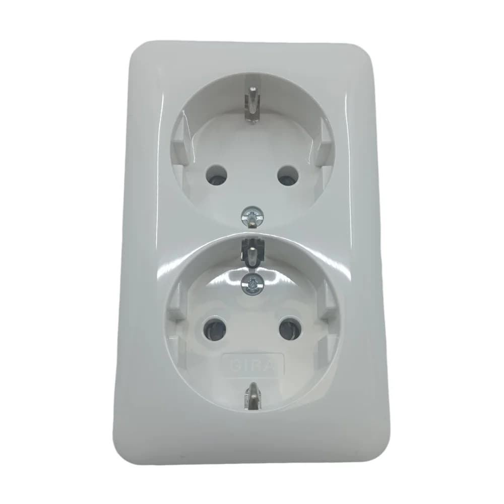Gira 2fSCHUKO-Steckd.+Montagep. 478013