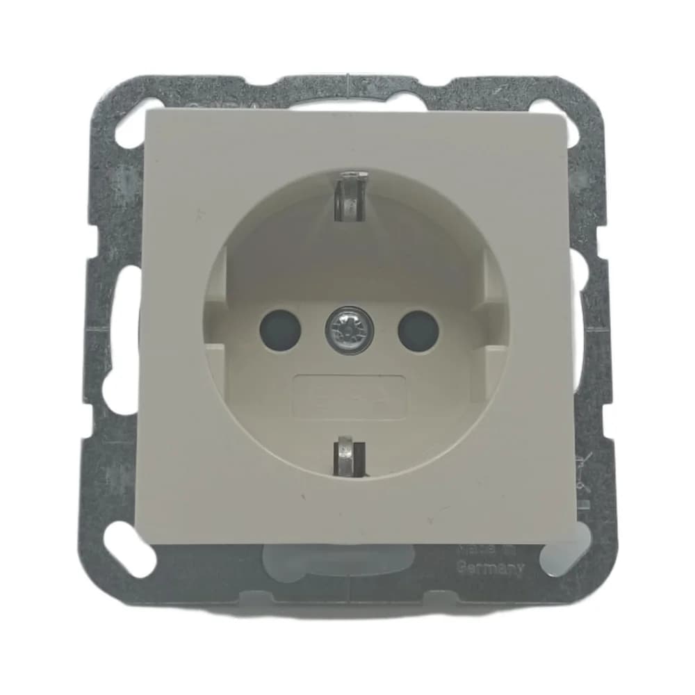 Gira Steckdose STK 445301
