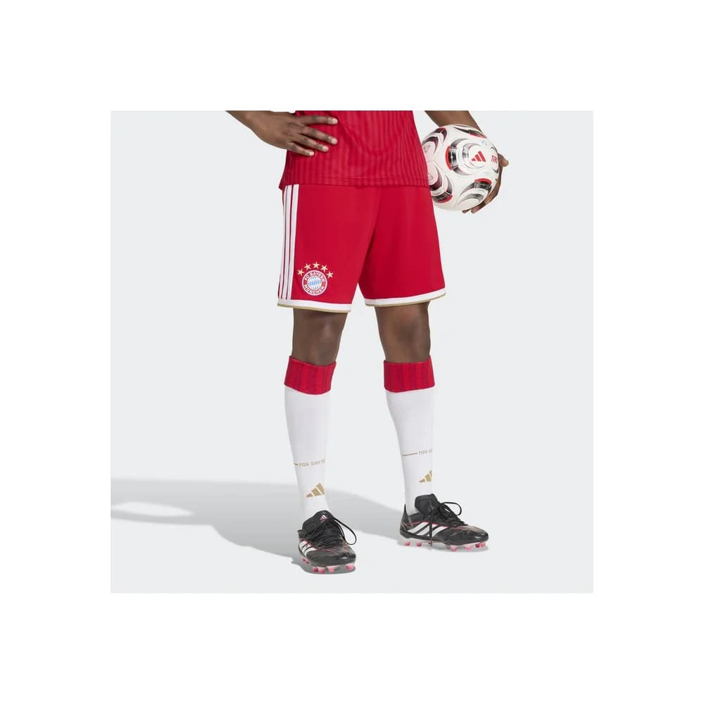 adidas FC Bayern München Heimshorts 2026/27 Herren JZ3060 - better scarlet M