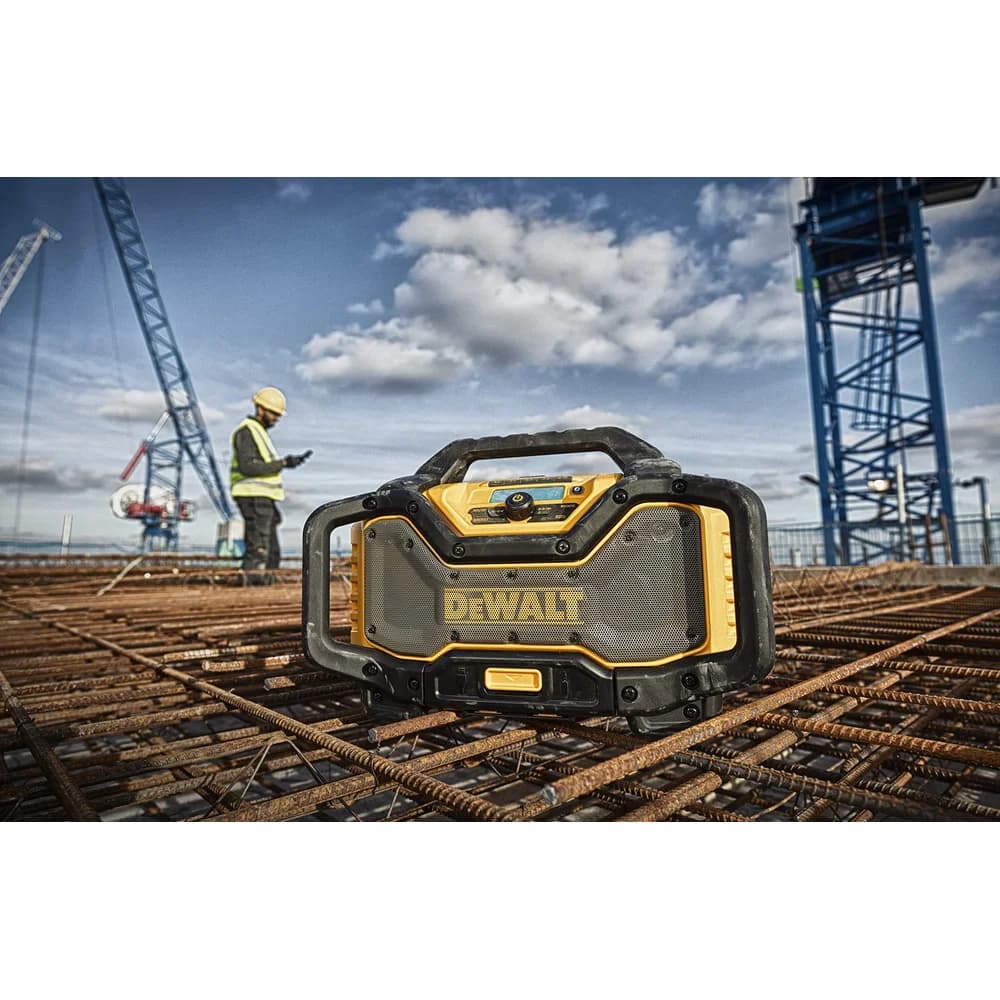 DEWALT Akku- und Netz-Radio