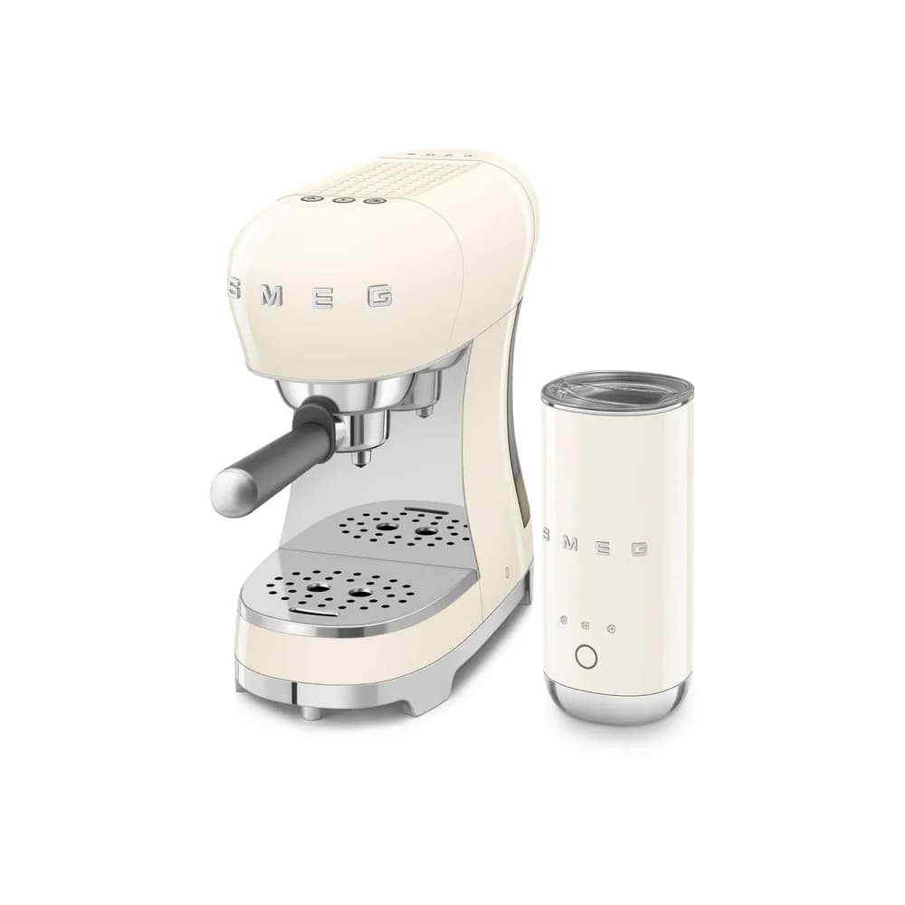 SMEG ECF12CREU Bundle Siebträgerm. + Milchaufschäumer