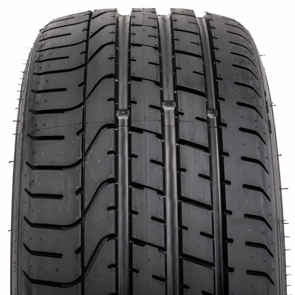 Pirelli P Zero 255/35ZR19 96Y MO XL