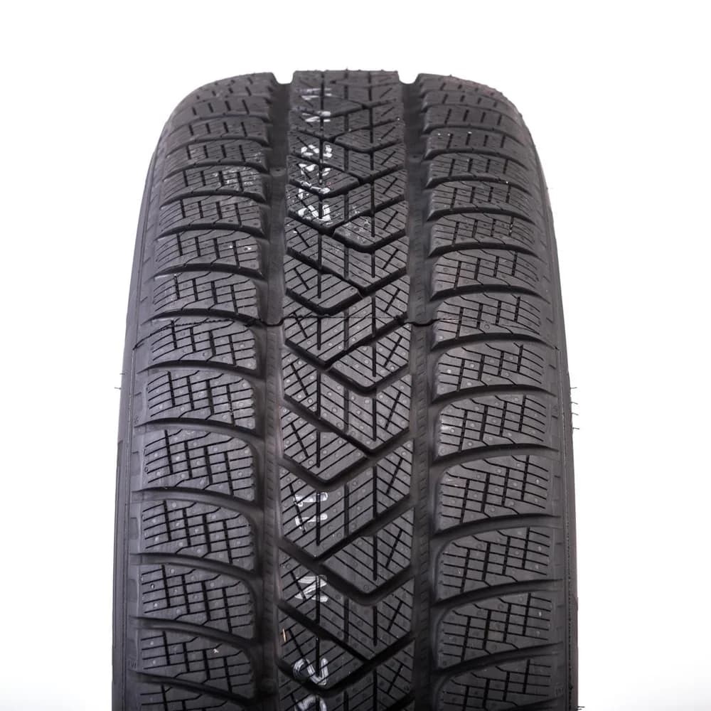 Pirelli Scorpion Winter 315/40 R21 111V Winterreifen
