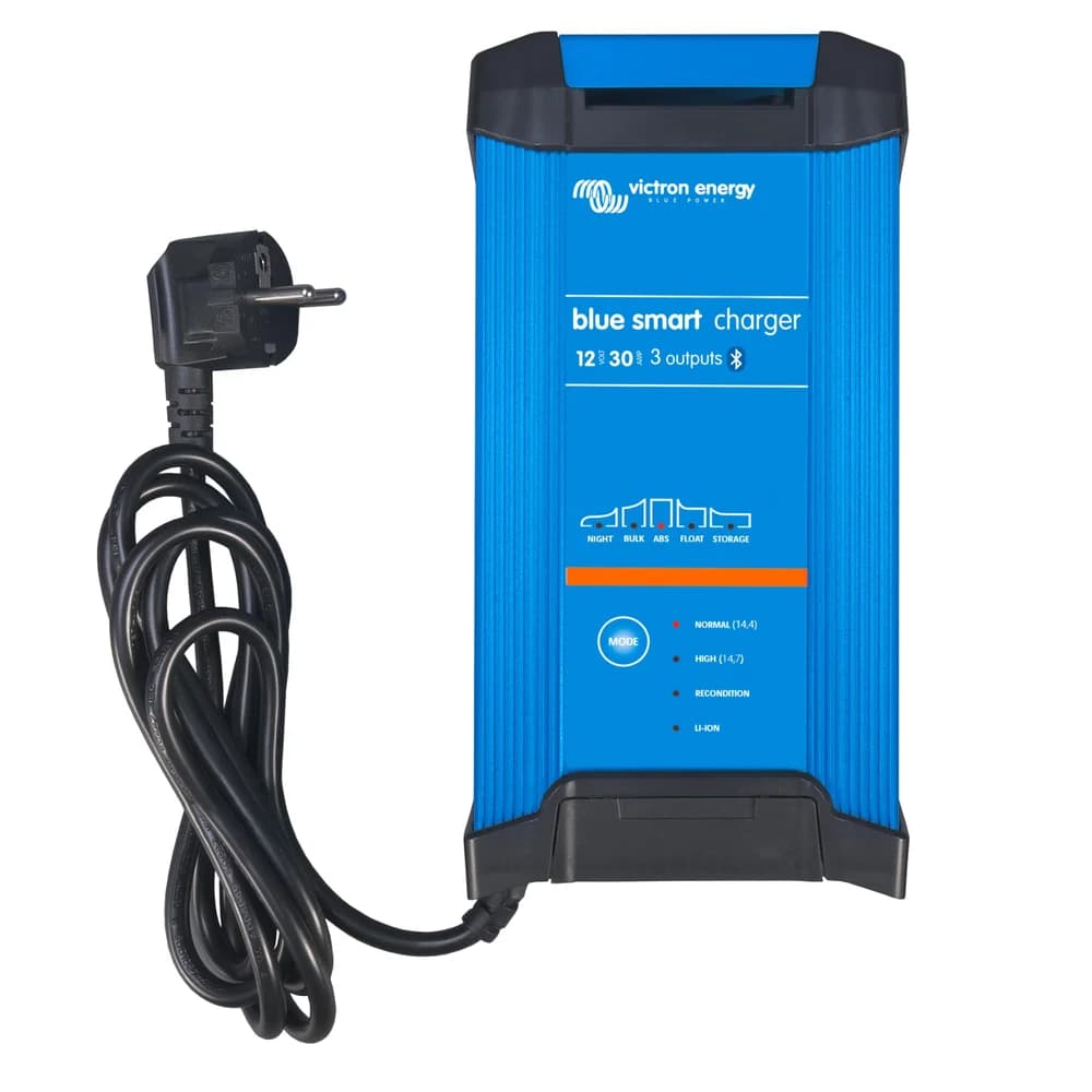 Victron Blue Smart IP22-Ladegerät 12/30 3 Ausgänge