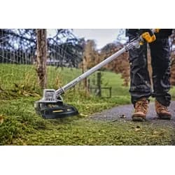 Akku Rasentrimmer DCMST561N-Xj