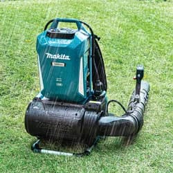 Makita UB002C Akku-Rucksackgebläse