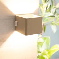 Brilliant LED Außen-Wandleuchte Iseo mobile LED Außenwandleuchte , Bewegungsmelder , magnetisch , beige