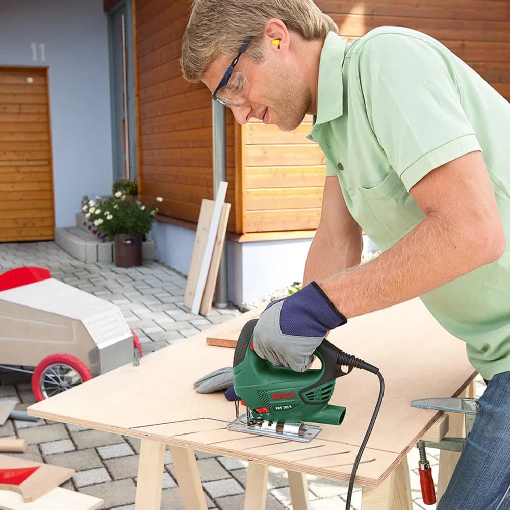 Bosch Stichsäge PST 700 E