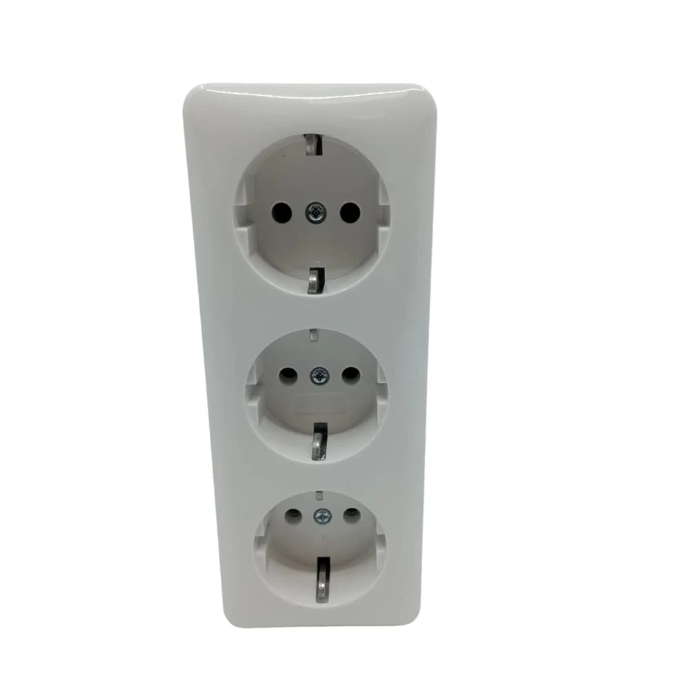 Gira 3fSCHUKO-Steckd.+Montagep. 478913